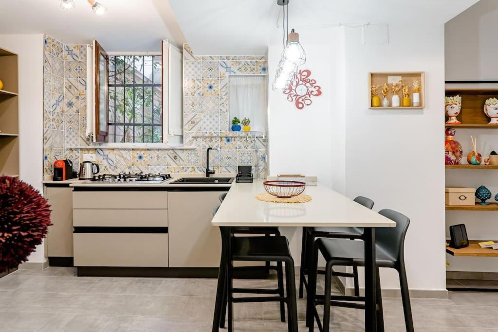 Cortile Marconi Apartment Palermo Buitenkant foto